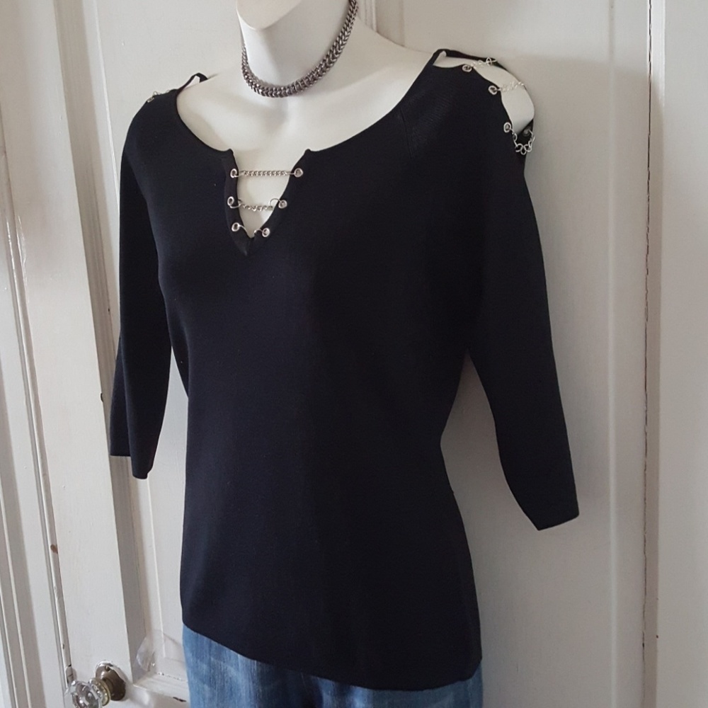 Joseph A. Cut out Shoulder link Top